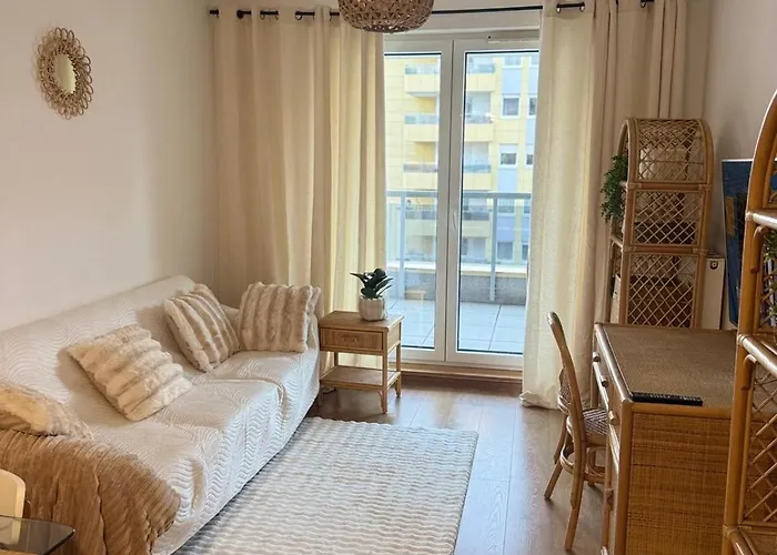 شقة Airport & Stadion Premium 24h بوزنان