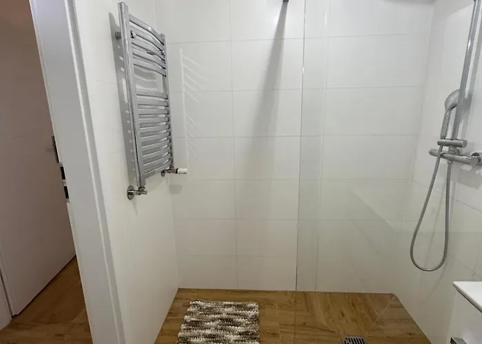 Airport & Stadion Premium 24h Апартаменты *