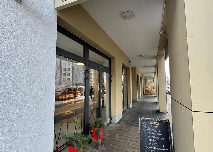 Airport & Stadion Premium 24h Апартаменты *